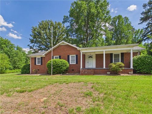 518 E Main St, Franklinville, NC, 27248-8606 | Card Image