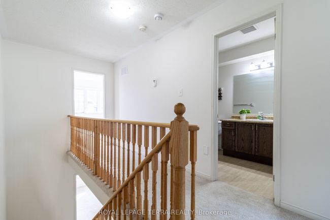 2204 Chevron Prince Path, Condo with 4 bedrooms, 3 bathrooms and 1 parking in Oshawa ON | Image 32