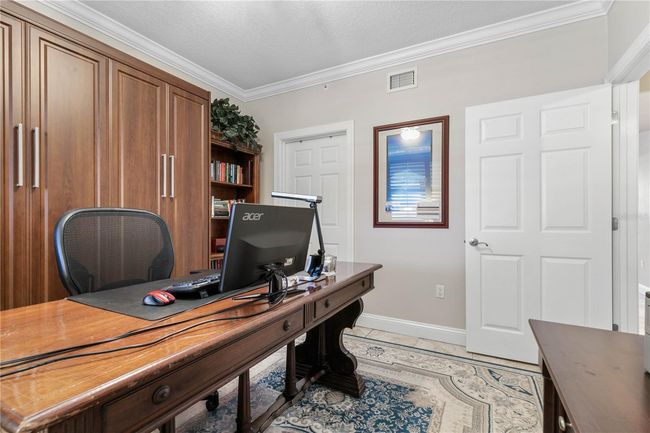 Built In Murphy Bed!!Huge Walk-in Closet | Image 46