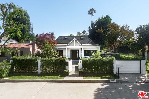 11202 Kling St, North Hollywood, CA, 91602-1710 | Card Image