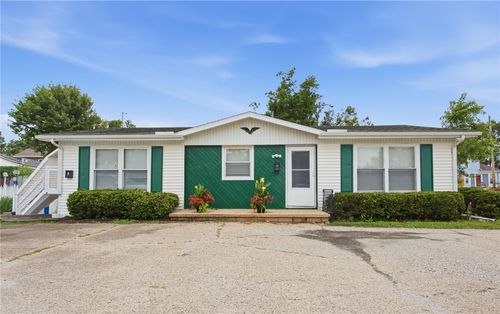 1704 Monroe Ave, Charleston, IL, 61920-2483 | Card Image
