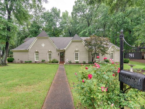 791 N Tree Dr, Collierville, TN, 38017-1307 | Card Image