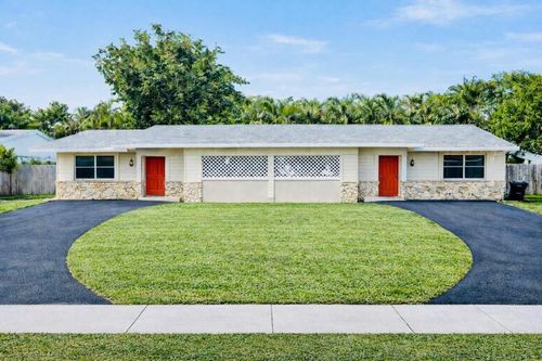 2745-27412745 Ne 30th Ave, Lighthouse Point, FL, 33064-8228 | Card Image