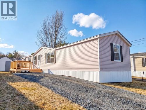 3 Lana St, Burton, NB, E2V2Z4 | Card Image