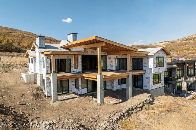 1577 W Skyridge Dr, Home with 6 bedrooms, 7 bathrooms and null parking in Mayflower Mnt UT | Image 18