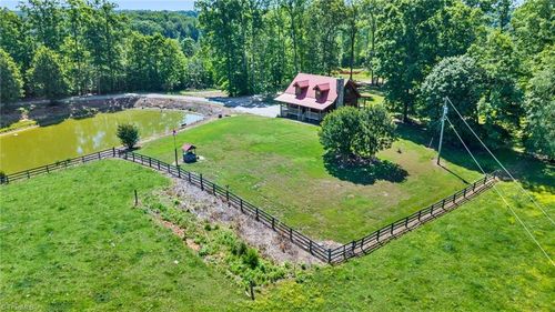 11227 Cool Springs Rd, Cleveland, NC, 27013-9432 | Card Image