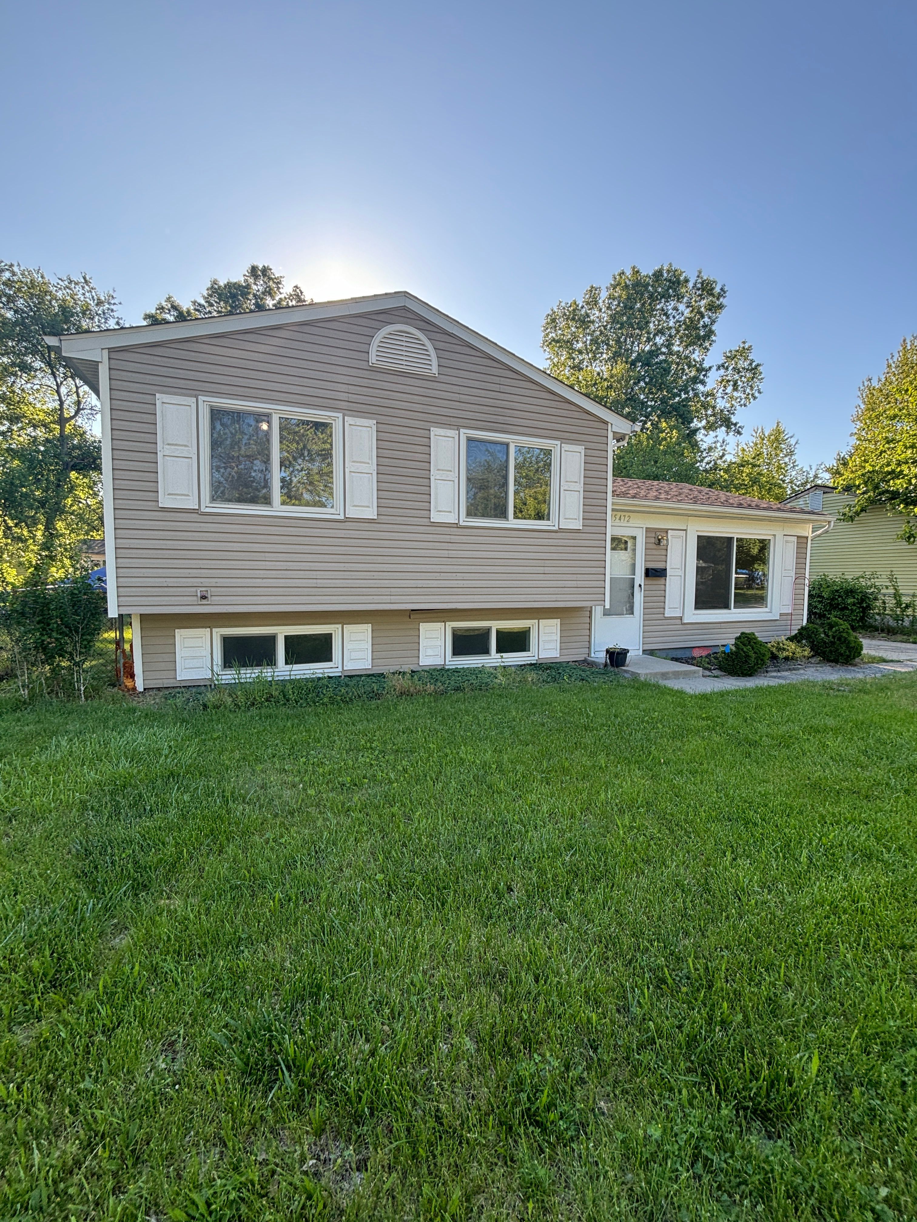 Orchard St, Romulus, MI 48174