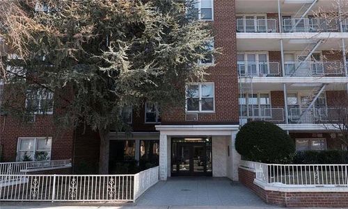 apt-4d-2035 7th St, Brooklyn, NY, 11223-3127 | Card Image