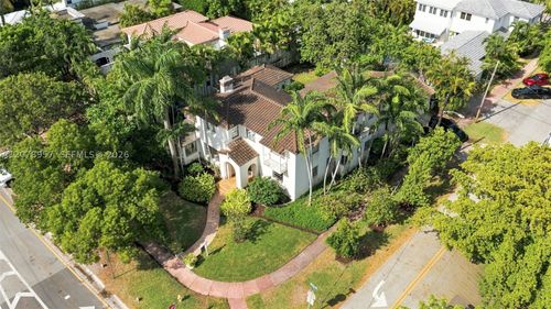 5680 Pine Tree Dr, Miami Beach, FL, 33140-2150 | Card Image