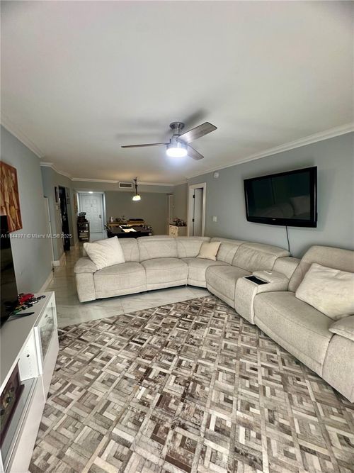 apt-110-737 Se 1st Way, Deerfield Beach, FL, 33441-5335 | Card Image