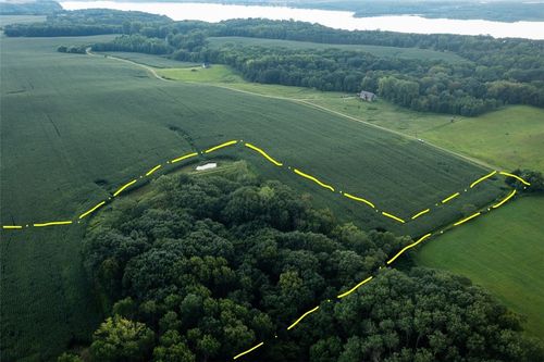 33 W Bluff Rd N, STOCKHOLM, WI, 54769 | Card Image