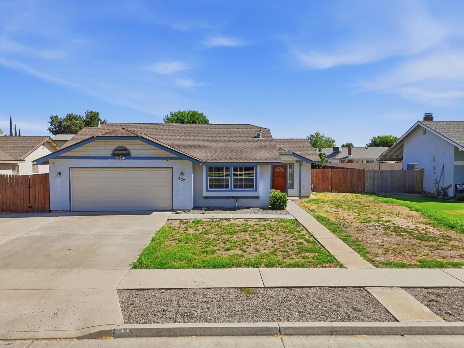 Residential in Lemoore