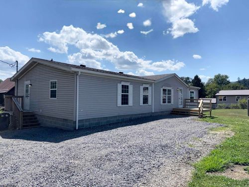 28 Cavalier St, Beverly, WV, 26253-1305 | Card Image