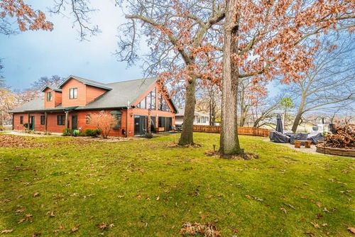 24121 64th Pl, Salem, WI, 53168-8700 | Card Image