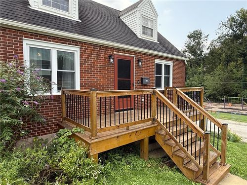 702 Mcarthur Dr, Greensburg, PA, 15601-3408 | Card Image
