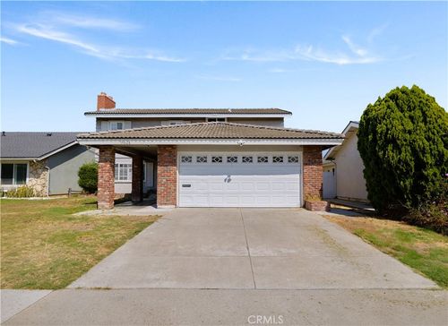 19028 Pires, Cerritos, CA, 90703 | Card Image