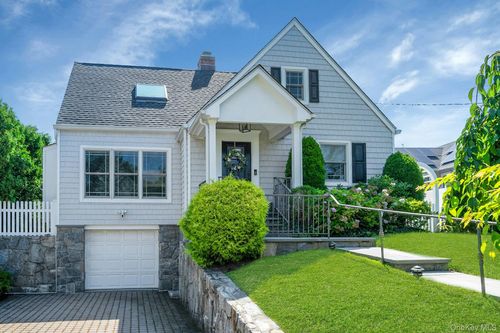 4 Lorraine Dr, Eastchester, NY, 10709-2009 | Card Image