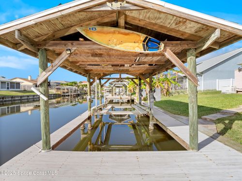 1525 W Riviera Dr, Merritt Island, FL, 32952-5645 | Card Image