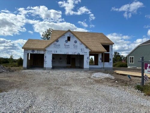 W251N2385 Valleyview Circle, Pewaukee, WI, 53072 | Card Image