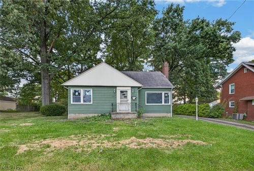 132 S Main Street, Austintown, OH, 44515 | Card Image