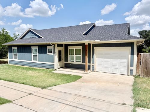 600 E Shepherd St, Denison, TX, 75021-4846 | Card Image
