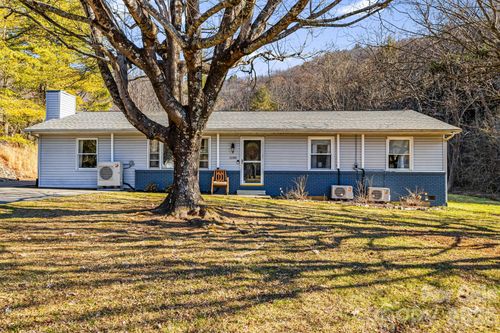 1590 Bruce Rd, Mars Hill, NC, 28754-8736 | Card Image