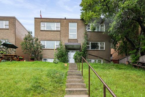2-2311 17a Street Sw, Calgary, AB, T3H1W9 | Card Image