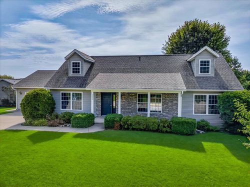 3009 Allies Ln, Cross Plains, WI, 53528-9264 | Card Image