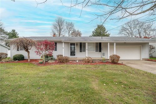 132 S Colonial Dr, Cortland, OH, 44410-1206 | Card Image