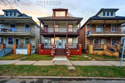 9506 Charest St, Hamtramck, MI, 48212-3532 | Card Image