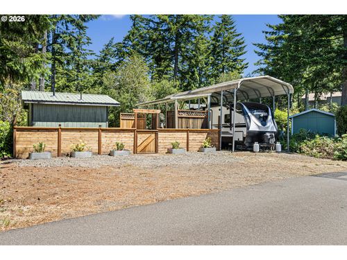 251 Outer Dr, Florence, OR, 97439-8777 | Card Image