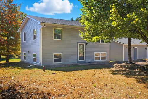 1438 277th Ln Nw, Isanti, MN, 55040-6018 | Card Image