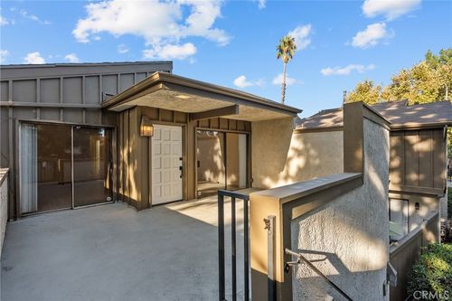 unit-31-16255 Devonshire St, Granada Hills, CA, 91344-6957 | Card Image
