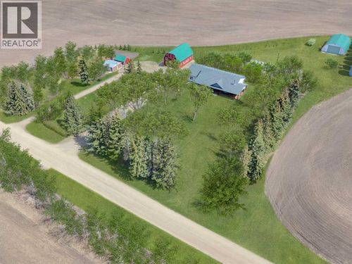 39505 Range Road 252, Rural Lacombe County, AB, T4L2N4 | Card Image