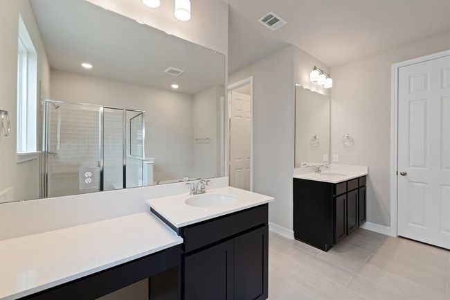 Note: Sample product photo. Actual exterior and interior selections may vary by homesite. Photo may be virtually staged | Image 15