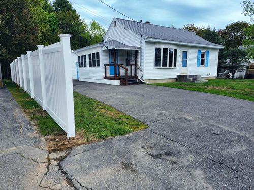 77 Hicks Road, Augusta, ME, 04330 | Card Image