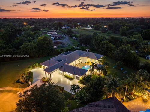 13751 Pine Meadow Ct, Davie, FL, 33325-5102 | Card Image