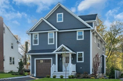 44 Brooklake Rd, Madison, NJ, 07940-2331 | Card Image