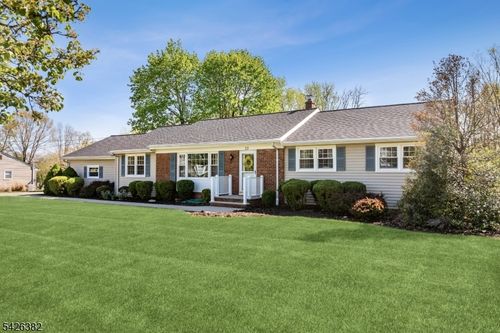 23 Strawberry Ln, Hillsborough, NJ, 08844-5411 | Card Image