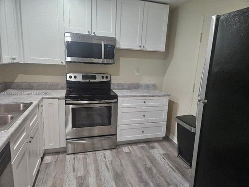 apt-405-404 Nw 68th Ave, Plantation, FL, 33317-7596 | Card Image