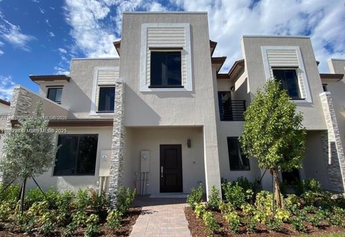 0-21071 Ne 8th Ave, Miami, FL, 33179-1377 | Card Image
