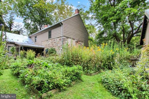 39 Kuhn Fording Rd, EAST BERLIN, PA, 17316-9446 | Card Image