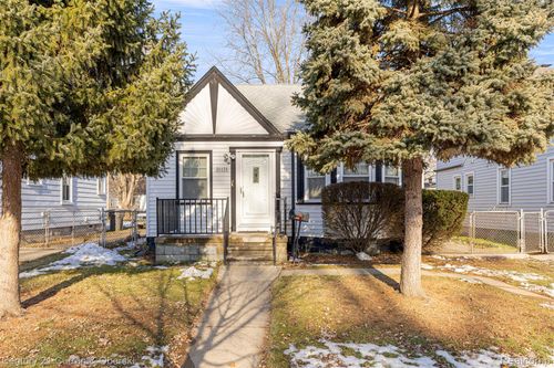 24420 Calvin St, Dearborn, MI, 48124-4420 | Card Image