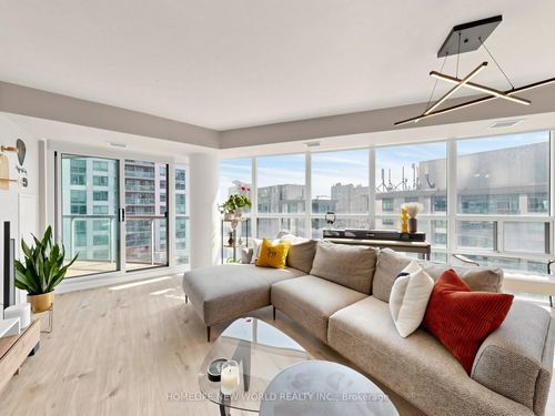 1911-30 Grand Trunk Cres, Toronto, ON, M5J3A4 | Card Image