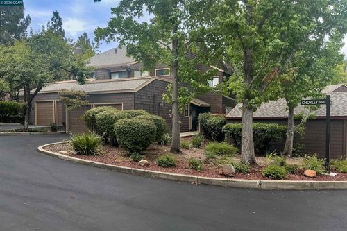 1 Chorley Walk, Pleasant Hill, CA, 94523-2072 | Card Image