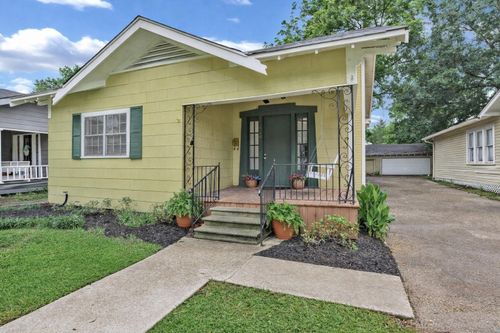 819 Elmwood St, Shreveport, LA, 71104-4801 | Card Image