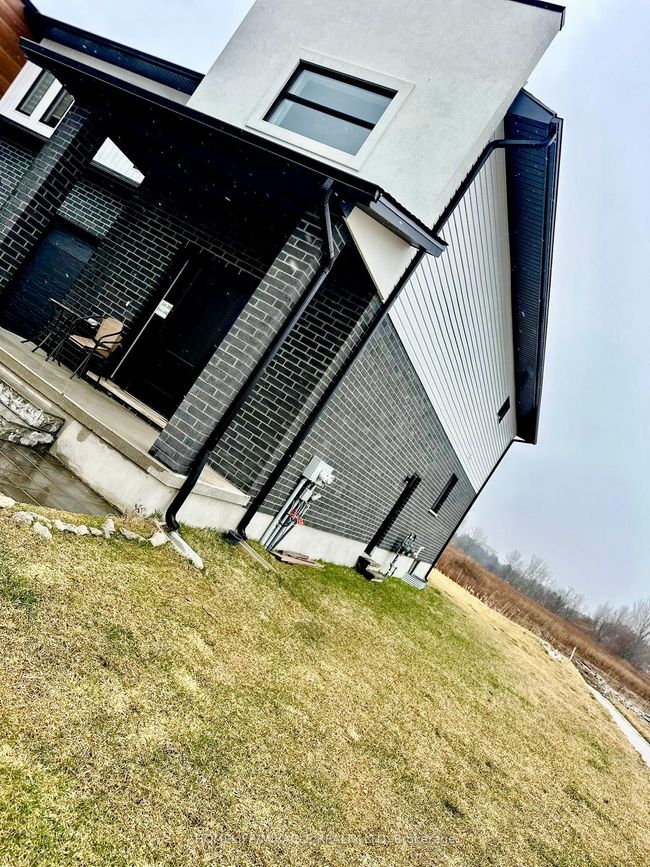 6807 Royal Magnolia Ave, House attached with 3 bedrooms, 3 bathrooms and 2 parking in London ON | Image 14