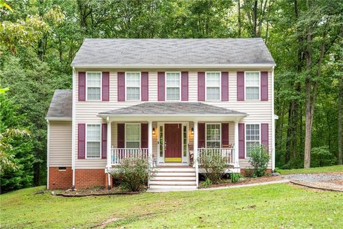 380 Oxford Ln, King William, VA, 23086-3621 | Card Image