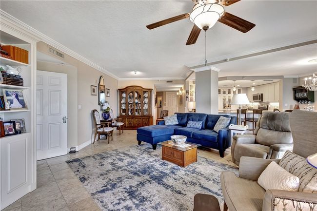 APT-2-3 - 5051 N Highway A1a, House attached with 4 bedrooms, 4 bathrooms and null parking in Hutchinson Island FL | Image 11