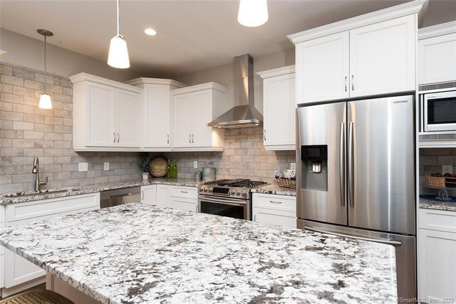 120 - 120 Yorkshire Court, Condo with 3 bedrooms, 3 bathrooms and null parking in Farmington CT | Image 4